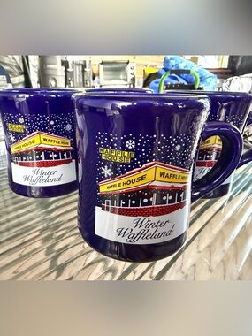 2015 Waffle House Holiday Christmas Mugs by Tuxton set of 4 winter waffleland